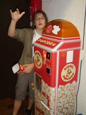 Jerry mit Popcorn-Maschine